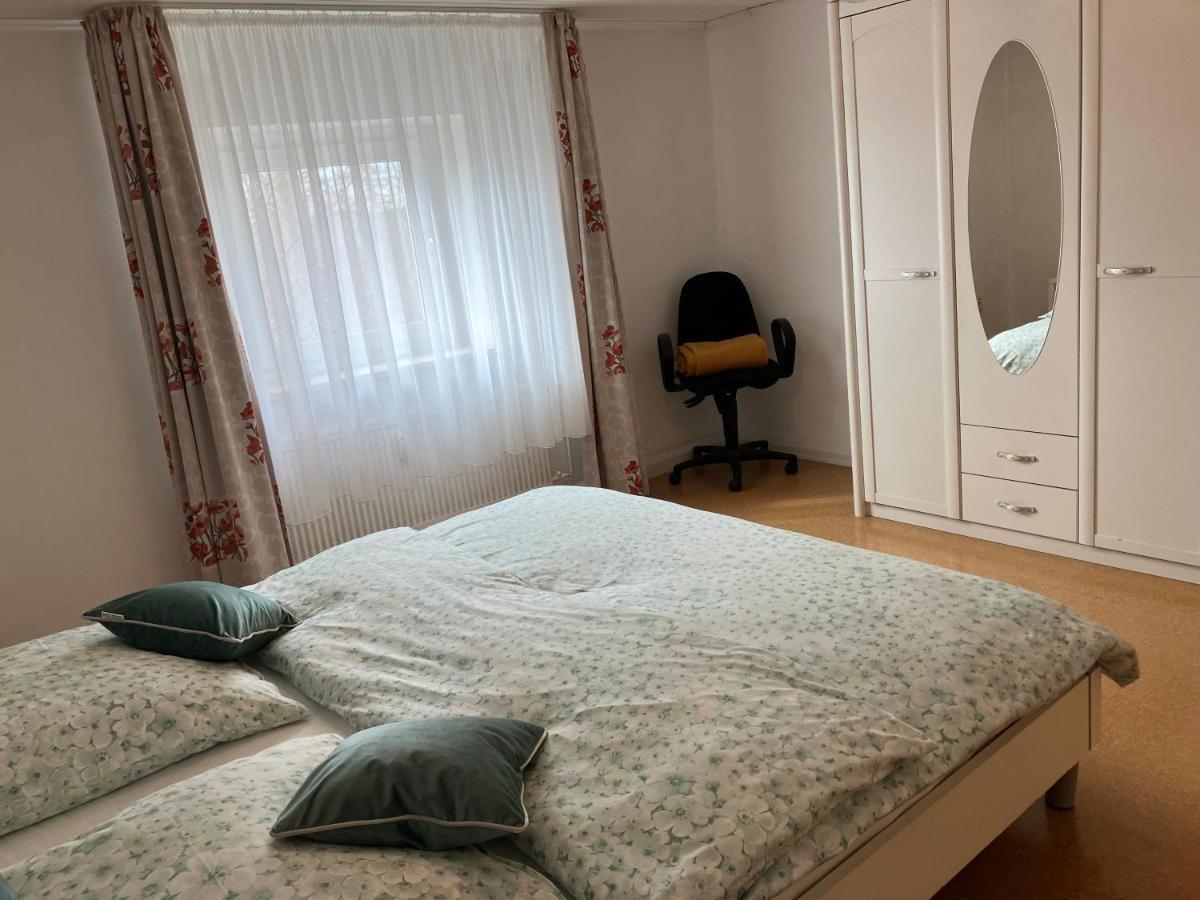 Ferienwohnung Im Gruenen Mit Balkon Herdecke Luaran gambar