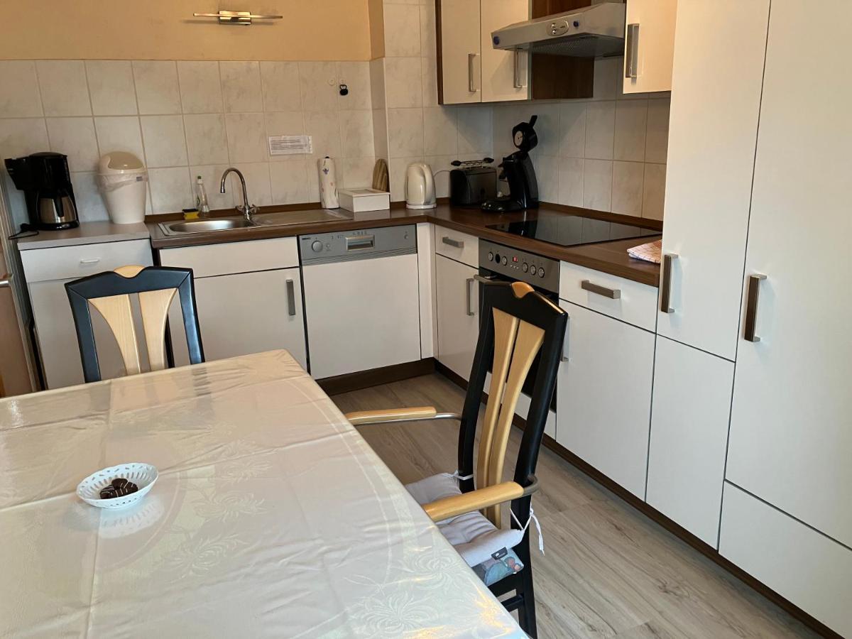 Ferienwohnung Im Gruenen Mit Balkon Herdecke Luaran gambar