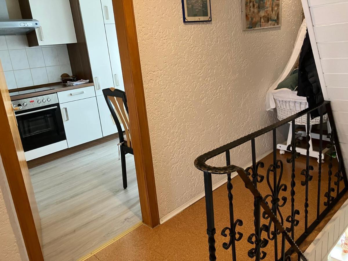Ferienwohnung Im Gruenen Mit Balkon Herdecke Luaran gambar