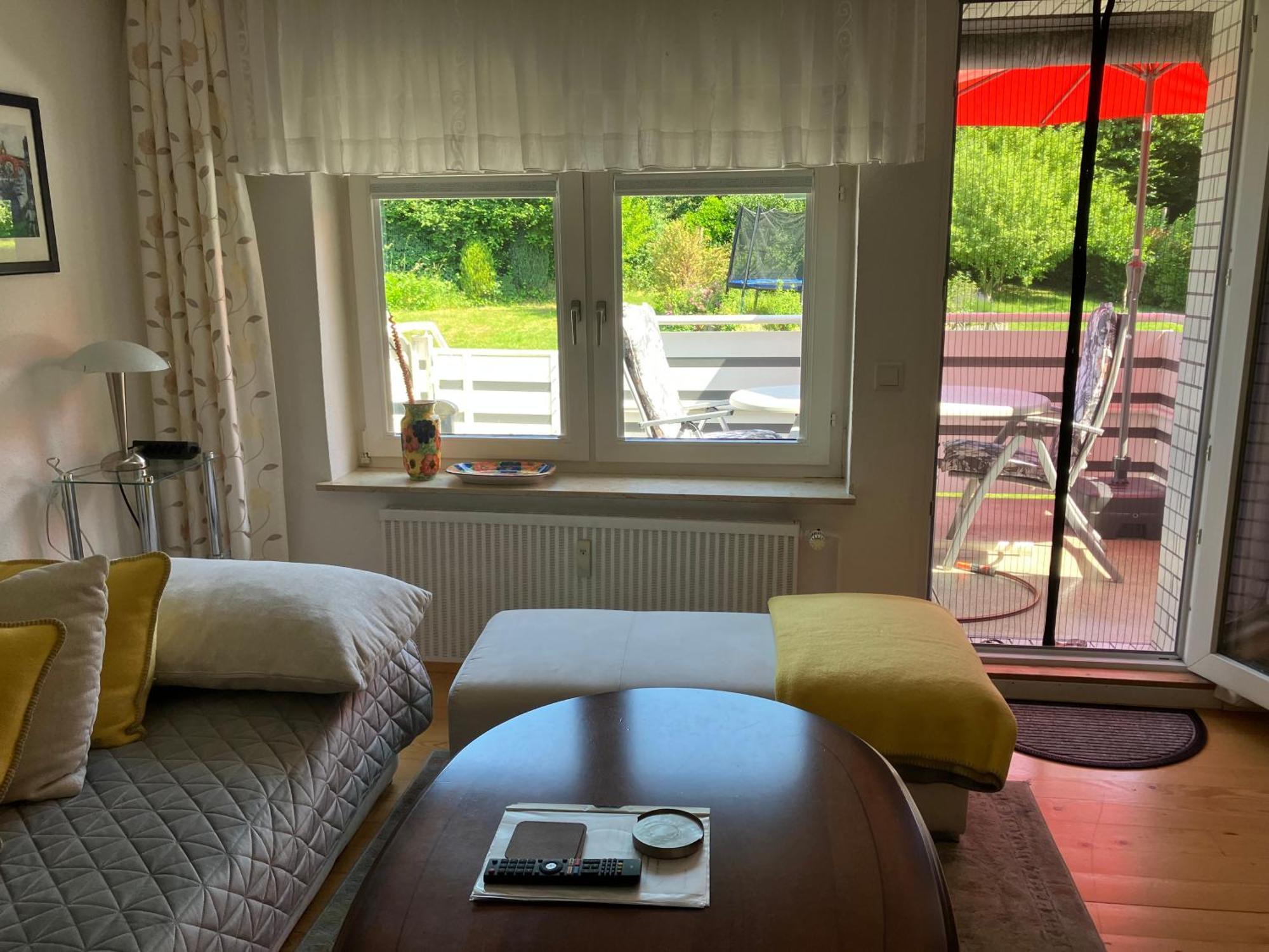 Ferienwohnung Im Gruenen Mit Balkon Herdecke Luaran gambar